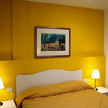 Bb Sesto Piano Bed and Breakfast 4*