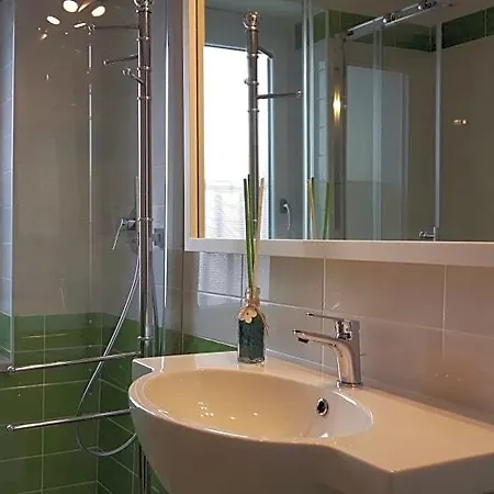 Bb Sesto Piano Bed & Breakfast 4*