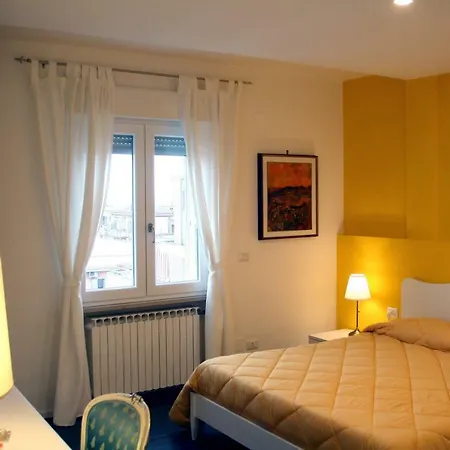 Bb Sesto Piano Bed & Breakfast *
